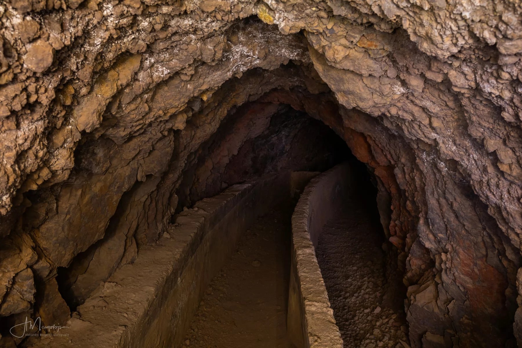 A completely dark tunnel at Ventanas de Güimar