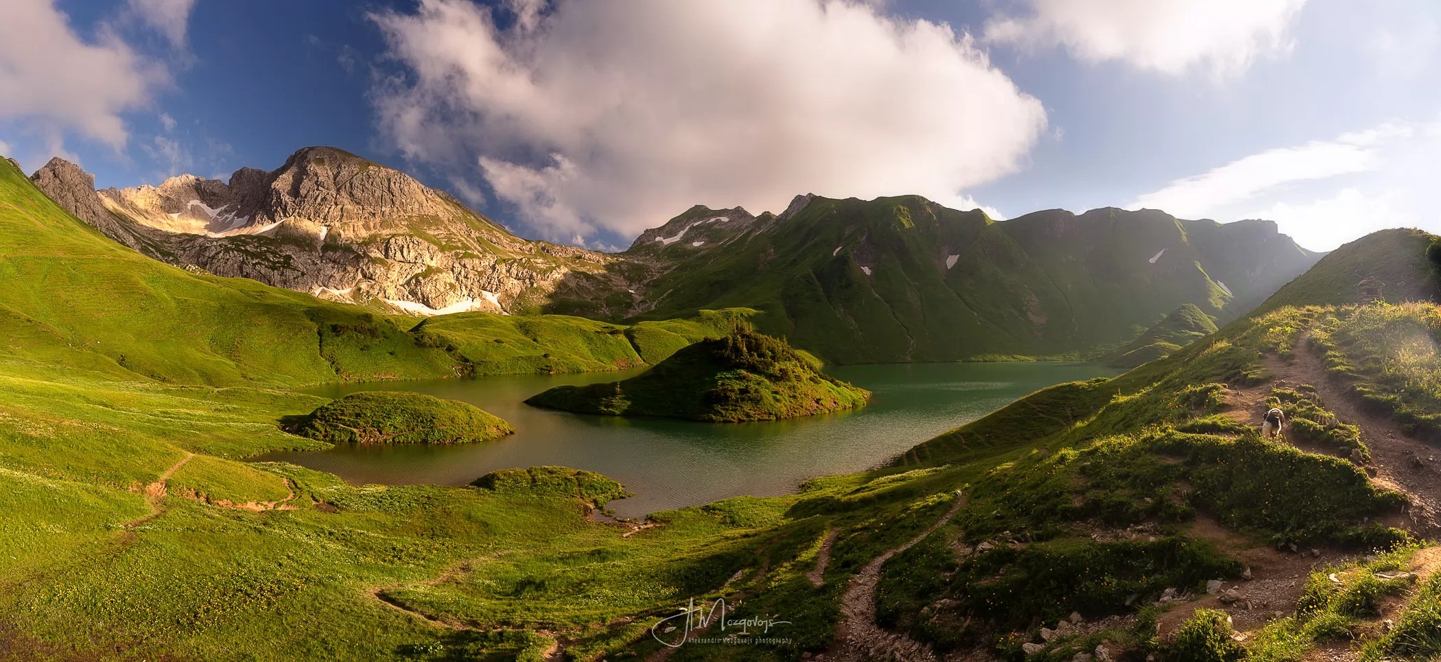 First glimpse of lake Schrecksee