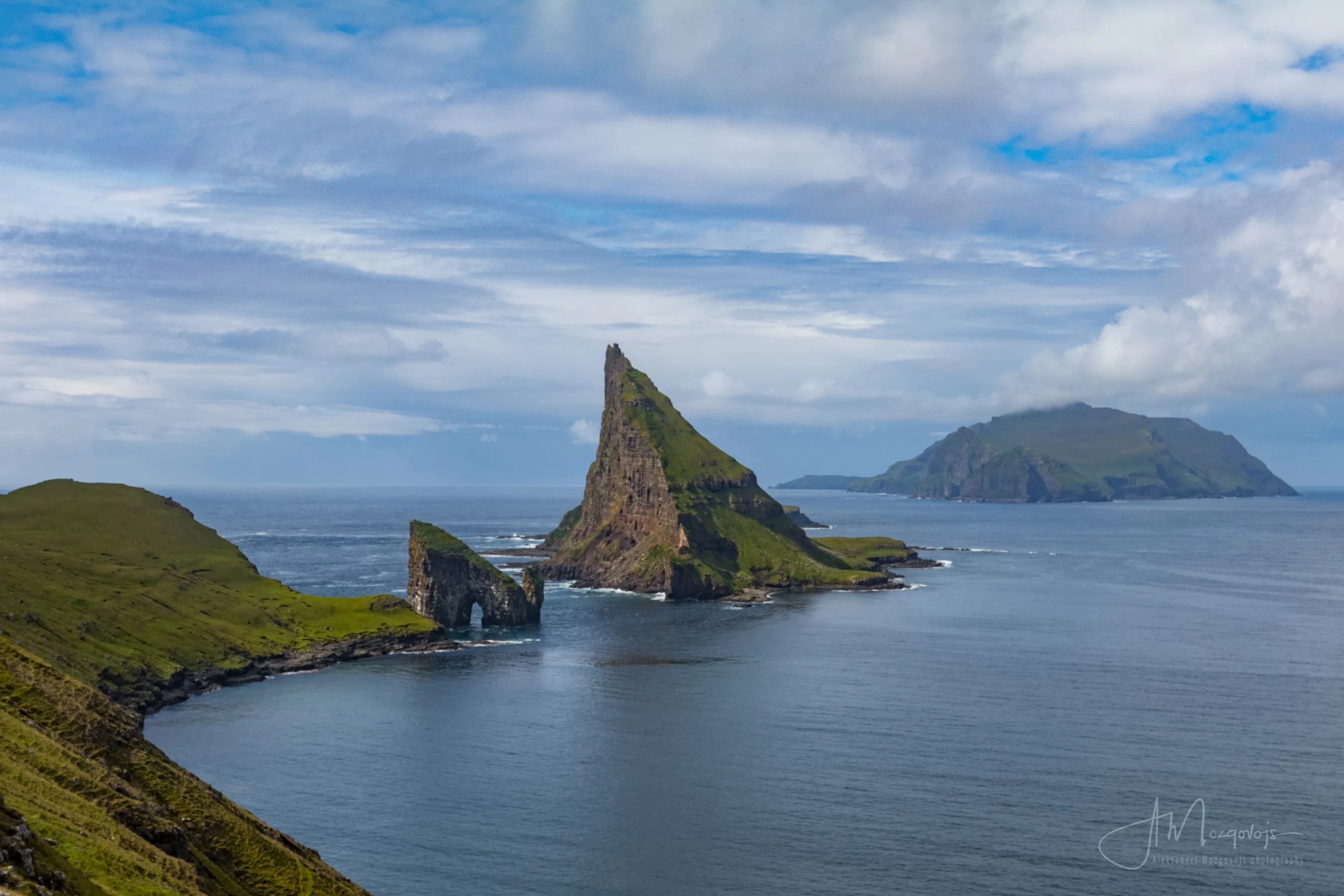 Islands of Drangarnir, Tindholmur and Mykines as seen from the hike to Drangarnir