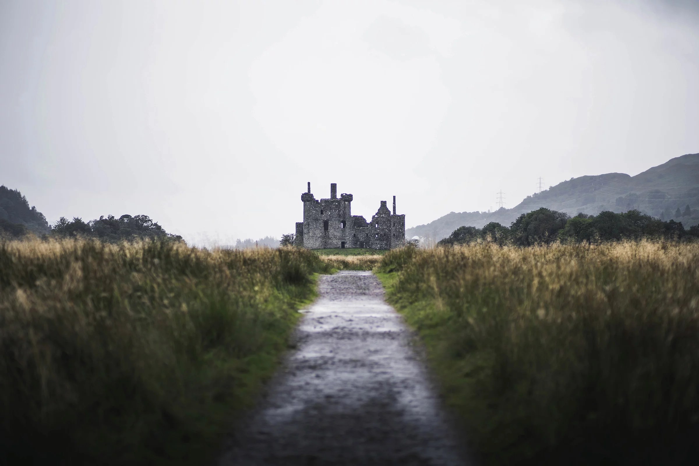 Overcast weather at Kilchurn Castle