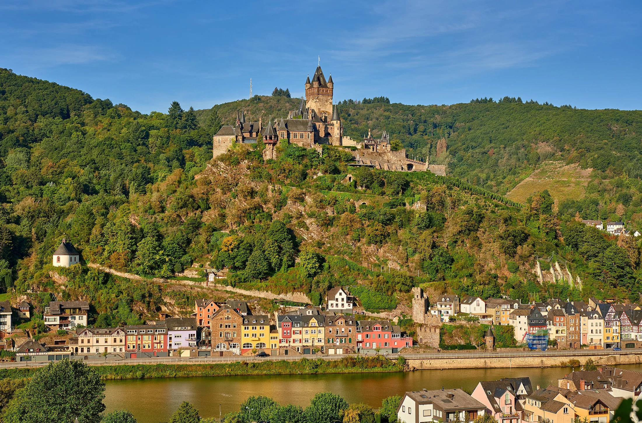Cochem castle as seen from the vineyards on the opposite side of Mosel